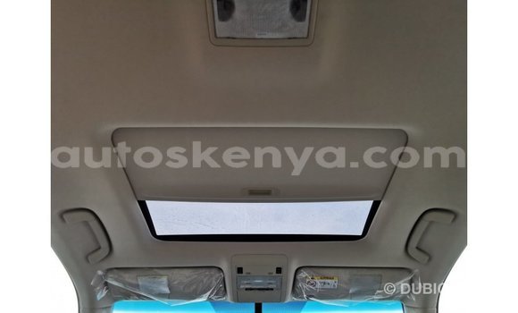 Imported Toyota Land Cruiser White Makiinaa iti Import - Dubai keessatti Central Kenya keessatti Imported Toyota Land Cruiser White Makiinaa iti Import - Dubai keessatti Central Kenya keessatti