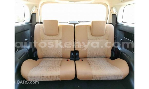 Imported Toyota Fortuner White Makiinaa iti Import - Dubai keessatti Central Kenya keessatti Imported Toyota Fortuner White Makiinaa iti Import - Dubai keessatti Central Kenya keessatti