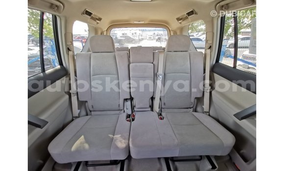 Imported Toyota Prado White Makiinaa iti Import - Dubai keessatti Central Kenya keessatti Imported Toyota Prado White Makiinaa iti Import - Dubai keessatti Central Kenya keessatti