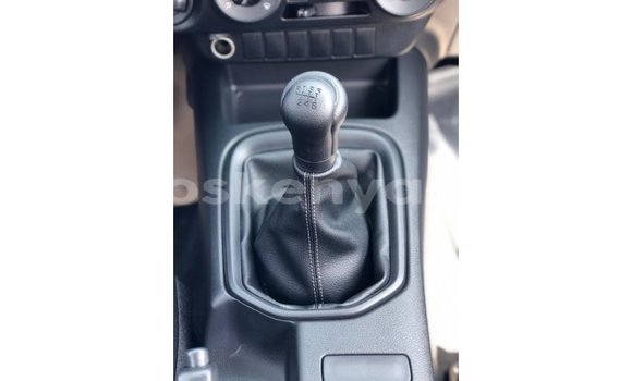 Nunua Imported Toyota Hilux Nyeupe Gari ndani ya Import - Dubai nchini Kati Kenya Nunua Imported Toyota Hilux Nyeupe Gari ndani ya Import - Dubai nchini Kati Kenya
