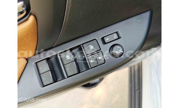 Nunua Imported Toyota Fortuner Nyeupe Gari ndani ya Import - Dubai nchini Kati Kenya Nunua Imported Toyota Fortuner Nyeupe Gari ndani ya Import - Dubai nchini Kati Kenya