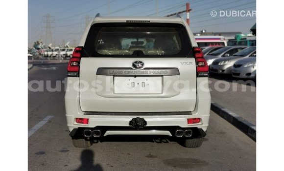 Nunua Imported Toyota Prado Nyeupe Gari ndani ya Import - Dubai nchini Kati Kenya Nunua Imported Toyota Prado Nyeupe Gari ndani ya Import - Dubai nchini Kati Kenya
