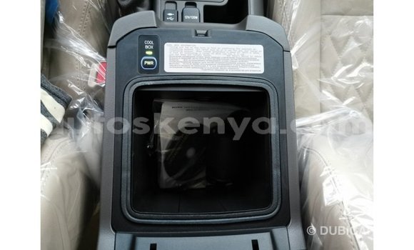 Nunua Imported Toyota Prado Nyeupe Gari ndani ya Import - Dubai nchini Kati Kenya Nunua Imported Toyota Prado Nyeupe Gari ndani ya Import - Dubai nchini Kati Kenya