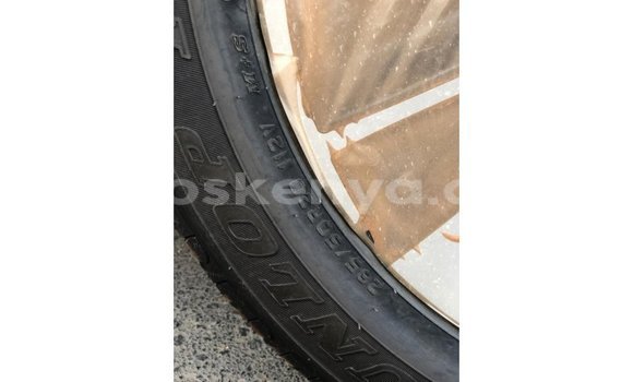 Nunua Imported Toyota Land Cruiser Nyeusi Gari ndani ya Import - Dubai nchini Kati Kenya Nunua Imported Toyota Land Cruiser Nyeusi Gari ndani ya Import - Dubai nchini Kati Kenya