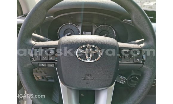 Nunua Imported Toyota Hilux Nyeupe Gari ndani ya Import - Dubai nchini Kati Kenya Nunua Imported Toyota Hilux Nyeupe Gari ndani ya Import - Dubai nchini Kati Kenya