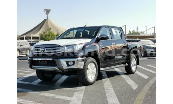 Nunua Imported Toyota Hilux Nyeusi Gari ndani ya Import - Dubai nchini Kati Kenya Nunua Imported Toyota Hilux Nyeusi Gari ndani ya Import - Dubai nchini Kati Kenya