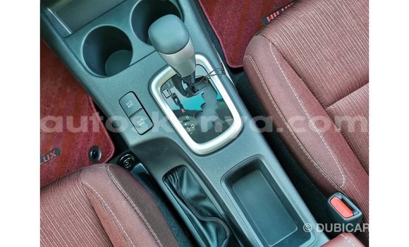 Nunua Imported Toyota Hilux Nyeusi Gari ndani ya Import - Dubai nchini Kati Kenya Nunua Imported Toyota Hilux Nyeusi Gari ndani ya Import - Dubai nchini Kati Kenya