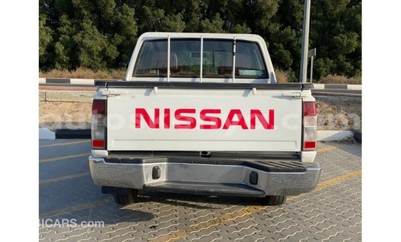 Buy Import Nissan Pickup White Car in Import - Dubai in Central Kenya Buy Import Nissan Pickup White Car in Import - Dubai in Central Kenya