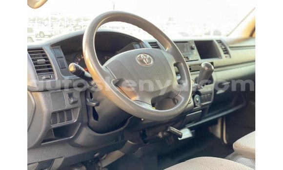 Buy Import Toyota Hiace White Car in Import - Dubai in Central Kenya Buy Import Toyota Hiace White Car in Import - Dubai in Central Kenya