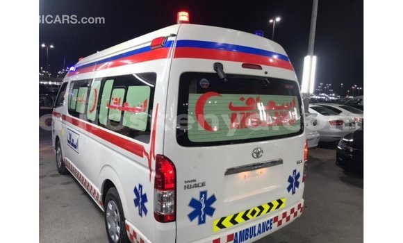 Buy Import Toyota Hiace White Car in Import - Dubai in Central Kenya Buy Import Toyota Hiace White Car in Import - Dubai in Central Kenya