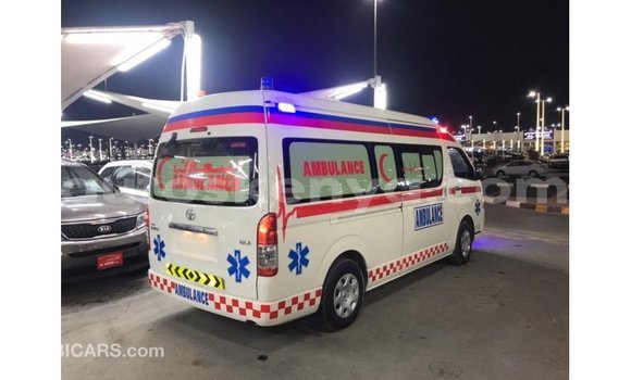 Buy Import Toyota Hiace White Car in Import - Dubai in Central Kenya Buy Import Toyota Hiace White Car in Import - Dubai in Central Kenya