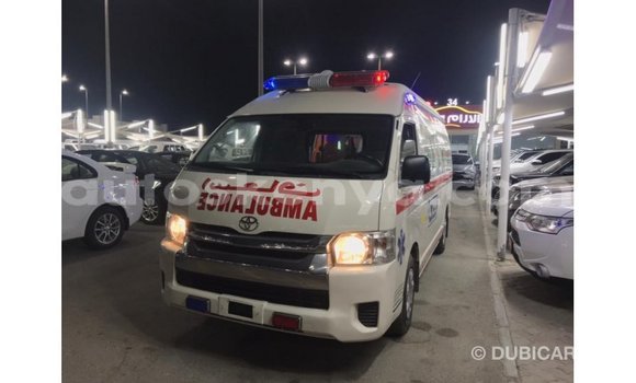 Buy Import Toyota Hiace White Car in Import - Dubai in Central Kenya Buy Import Toyota Hiace White Car in Import - Dubai in Central Kenya