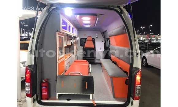Buy Import Toyota Hiace White Car in Import - Dubai in Central Kenya Buy Import Toyota Hiace White Car in Import - Dubai in Central Kenya