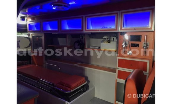 Buy Import Toyota Hiace White Car in Import - Dubai in Central Kenya Buy Import Toyota Hiace White Car in Import - Dubai in Central Kenya