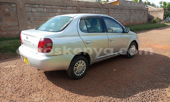 Nunua Ilio tumika Toyota Platz Fedha Gari ndani ya Kiambu nchini Kati Kenya Nunua Ilio tumika Toyota Platz Fedha Gari ndani ya Kiambu nchini Kati Kenya