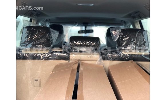 Nunua Imported Toyota Prado Nyeusi Gari ndani ya Import - Dubai nchini Kati Kenya Nunua Imported Toyota Prado Nyeusi Gari ndani ya Import - Dubai nchini Kati Kenya