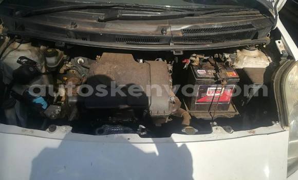 Nunua Ilio tumika Toyota Vitz Nyeupe Gari ndani ya Nairobi nchini Nairobi Nunua Ilio tumika Toyota Vitz Nyeupe Gari ndani ya Nairobi nchini Nairobi