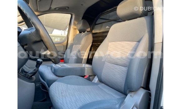 Buy Import Hyundai Chorus White Truck in Import - Dubai in Central Kenya Buy Import Hyundai Chorus White Truck in Import - Dubai in Central Kenya