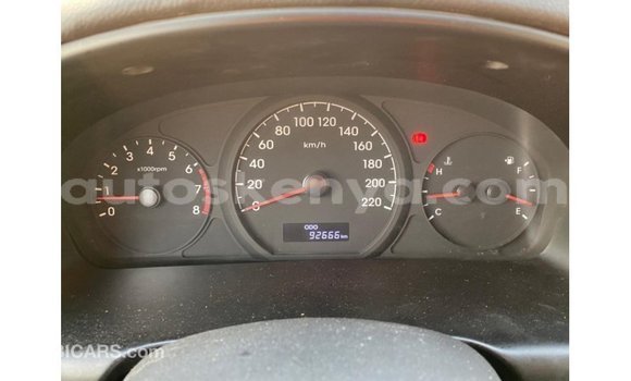 Buy Import Hyundai Chorus White Truck in Import - Dubai in Central Kenya Buy Import Hyundai Chorus White Truck in Import - Dubai in Central Kenya