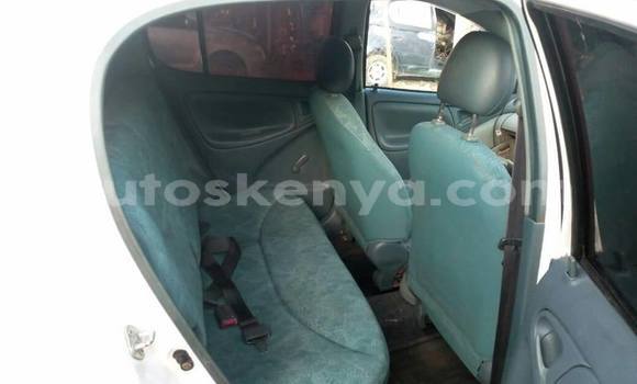 Nunua Ilio tumika Toyota Vitz Nyeupe Gari ndani ya Nairobi nchini Nairobi Nunua Ilio tumika Toyota Vitz Nyeupe Gari ndani ya Nairobi nchini Nairobi
