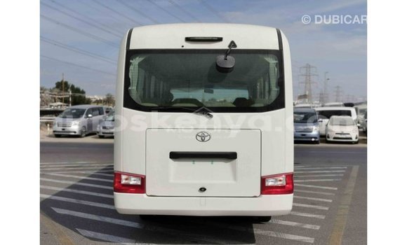 Nunua Imported Toyota Coaster Nyeupe Gari ndani ya Import - Dubai nchini Kati Kenya Nunua Imported Toyota Coaster Nyeupe Gari ndani ya Import - Dubai nchini Kati Kenya