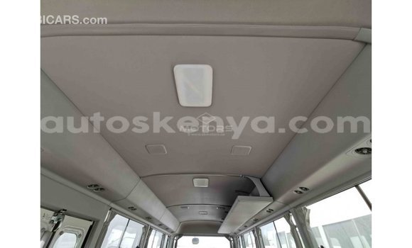 Nunua Imported Toyota Coaster Nyeupe Gari ndani ya Import - Dubai nchini Kati Kenya Nunua Imported Toyota Coaster Nyeupe Gari ndani ya Import - Dubai nchini Kati Kenya