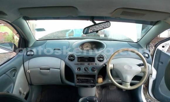 Nunua Ilio tumika Toyota Vitz Nyeupe Gari ndani ya Nairobi nchini Nairobi Nunua Ilio tumika Toyota Vitz Nyeupe Gari ndani ya Nairobi nchini Nairobi