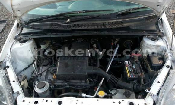 Nunua Ilio tumika Toyota Vitz Nyeupe Gari ndani ya Nairobi nchini Nairobi Nunua Ilio tumika Toyota Vitz Nyeupe Gari ndani ya Nairobi nchini Nairobi