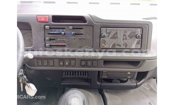 Nunua Imported Toyota Coaster Nyeupe Gari ndani ya Import - Dubai nchini Kati Kenya Nunua Imported Toyota Coaster Nyeupe Gari ndani ya Import - Dubai nchini Kati Kenya