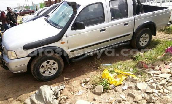 Oofamaa Ford Ranger Silver Makiinaa iti Nairobi keessatti Nairobi keessatti