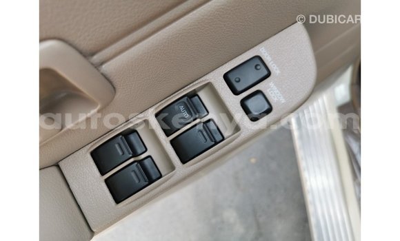 Buy Import Toyota Land Cruiser White Car in Import - Dubai in Central Kenya Buy Import Toyota Land Cruiser White Car in Import - Dubai in Central Kenya
