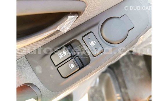 Imported Hyundai Chorus White Netiree iti Import - Dubai keessatti Central Kenya keessatti Imported Hyundai Chorus White Netiree iti Import - Dubai keessatti Central Kenya keessatti