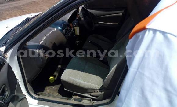 Nunua Ilio tumika Nissan Sunny Nyeupe Gari ndani ya Nairobi nchini Nairobi Nunua Ilio tumika Nissan Sunny Nyeupe Gari ndani ya Nairobi nchini Nairobi