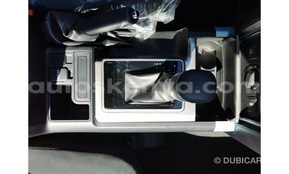 Nunua Imported Toyota Prado Nyeusi Gari ndani ya Import - Dubai nchini Kati Kenya Nunua Imported Toyota Prado Nyeusi Gari ndani ya Import - Dubai nchini Kati Kenya