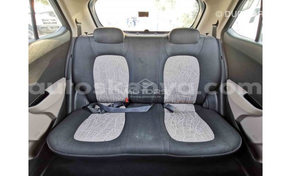 Buy Import Hyundai i10 Other Car in Import - Dubai in Central Kenya Buy Import Hyundai i10 Other Car in Import - Dubai in Central Kenya