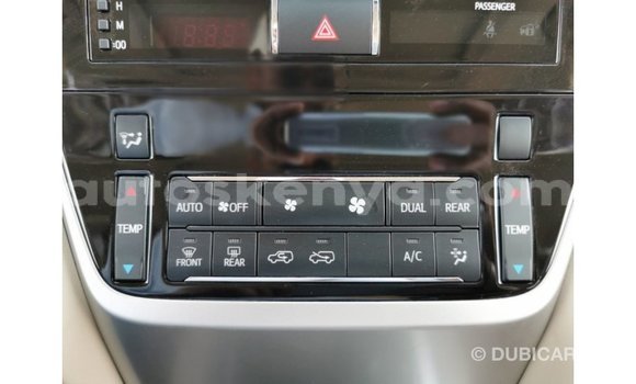 Nunua Imported Toyota Land Cruiser Nyeupe Gari ndani ya Import - Dubai nchini Kati Kenya Nunua Imported Toyota Land Cruiser Nyeupe Gari ndani ya Import - Dubai nchini Kati Kenya