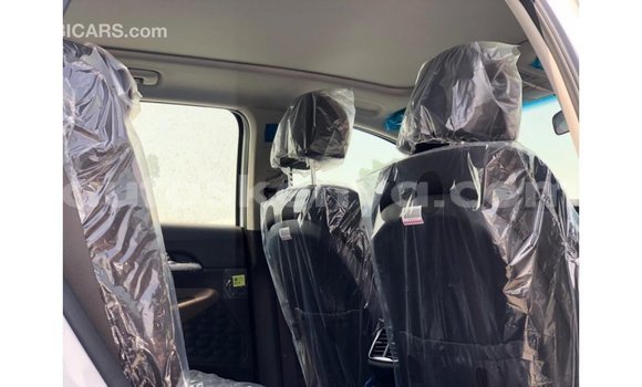 Nunua Imported Hyundai Santa Fe Nyeupe Gari ndani ya Import - Dubai nchini Kati Kenya Nunua Imported Hyundai Santa Fe Nyeupe Gari ndani ya Import - Dubai nchini Kati Kenya