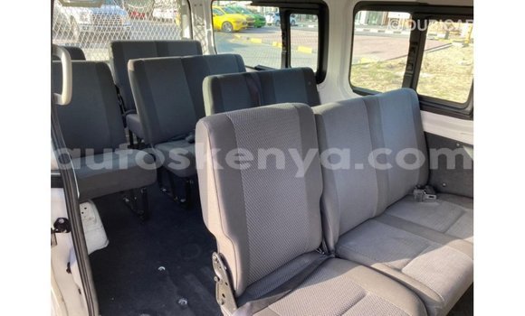 Nunua Imported Nissan Urvan Nyeupe Gari ndani ya Import - Dubai nchini Kati Kenya Nunua Imported Nissan Urvan Nyeupe Gari ndani ya Import - Dubai nchini Kati Kenya