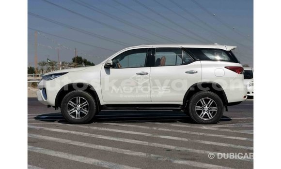 Buy Import Toyota Fortuner White Car in Import - Dubai in Central Kenya Buy Import Toyota Fortuner White Car in Import - Dubai in Central Kenya