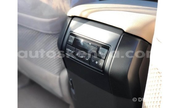 Buy Import Toyota Prado White Car in Import - Dubai in Central Kenya Buy Import Toyota Prado White Car in Import - Dubai in Central Kenya