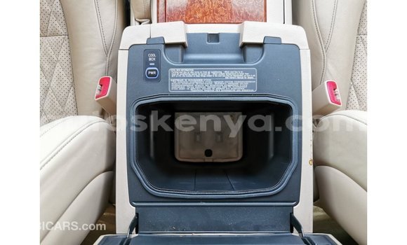 Nunua Imported Toyota Land Cruiser Nyeusi Gari ndani ya Import - Dubai nchini Kati Kenya Nunua Imported Toyota Land Cruiser Nyeusi Gari ndani ya Import - Dubai nchini Kati Kenya