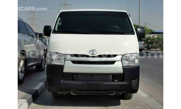 Nunua Imported Toyota Hiace Nyeupe Gari ndani ya Import - Dubai nchini Kati Kenya Nunua Imported Toyota Hiace Nyeupe Gari ndani ya Import - Dubai nchini Kati Kenya