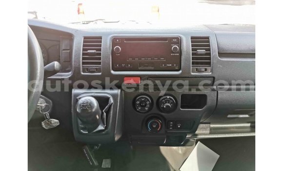 Nunua Imported Toyota Hiace Nyeupe Gari ndani ya Import - Dubai nchini Kati Kenya Nunua Imported Toyota Hiace Nyeupe Gari ndani ya Import - Dubai nchini Kati Kenya