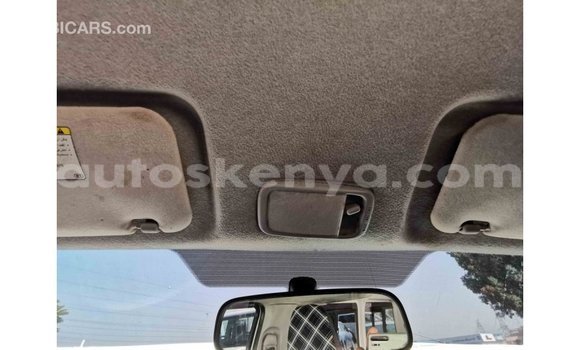 Nunua Imported Toyota Hiace Nyeupe Gari ndani ya Import - Dubai nchini Kati Kenya Nunua Imported Toyota Hiace Nyeupe Gari ndani ya Import - Dubai nchini Kati Kenya