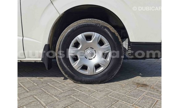 Nunua Imported Toyota Hiace Nyeupe Gari ndani ya Import - Dubai nchini Kati Kenya Nunua Imported Toyota Hiace Nyeupe Gari ndani ya Import - Dubai nchini Kati Kenya
