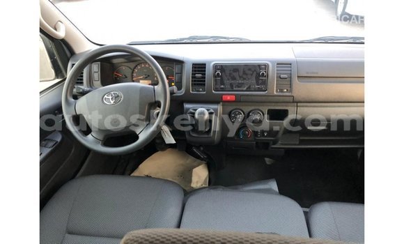 Buy Import Toyota DA White Truck in Import - Dubai in Central Kenya Buy Import Toyota DA White Truck in Import - Dubai in Central Kenya