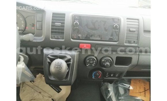 Nunua Imported Toyota DA Nyeupe Lori ndani ya Import - Dubai nchini Kati Kenya Nunua Imported Toyota DA Nyeupe Lori ndani ya Import - Dubai nchini Kati Kenya