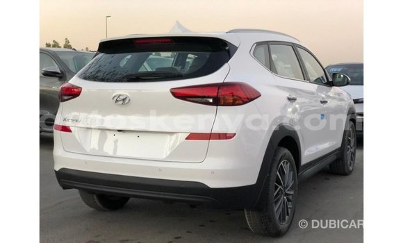 Buy Import Hyundai Tucson White Car in Import - Dubai in Central Kenya Buy Import Hyundai Tucson White Car in Import - Dubai in Central Kenya