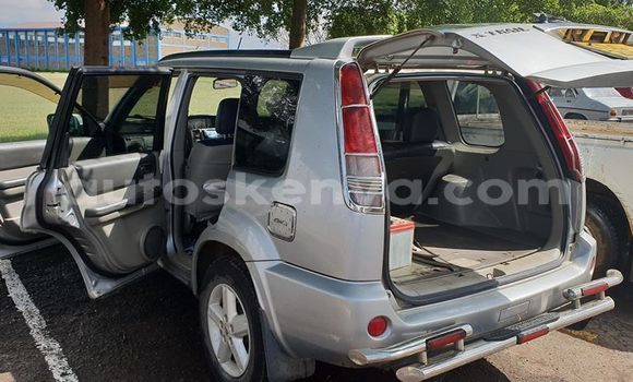 Oofamaa Nissan X–Trail Silver Makiinaa iti Nairobi keessatti Nairobi keessatti Oofamaa Nissan X–Trail Silver Makiinaa iti Nairobi keessatti Nairobi keessatti