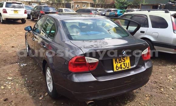 Oofamaa BMW 3–Series Blue Makiinaa iti Nairobi keessatti Nairobi keessatti Oofamaa BMW 3–Series Blue Makiinaa iti Nairobi keessatti Nairobi keessatti